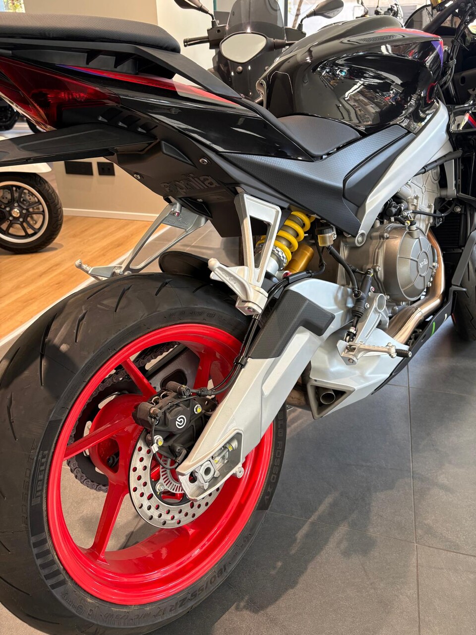 TUONO 660 FACTORY Aprilia
