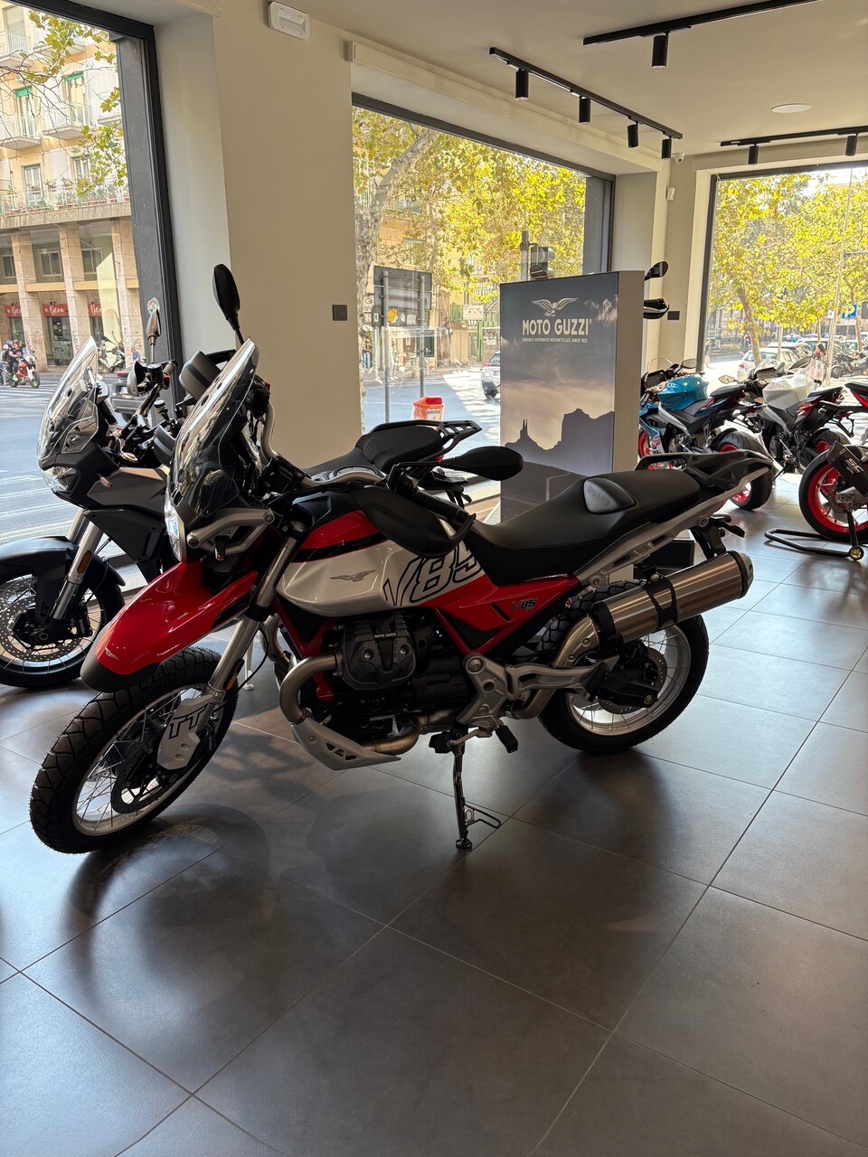 V85 TT - KM0 Moto Guzzi