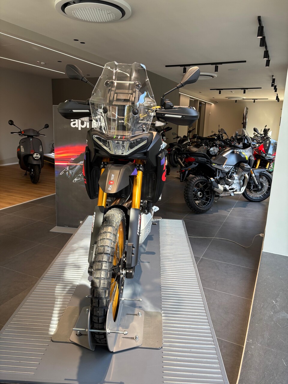 TUAREG 660 RALLY - KM0 Aprilia