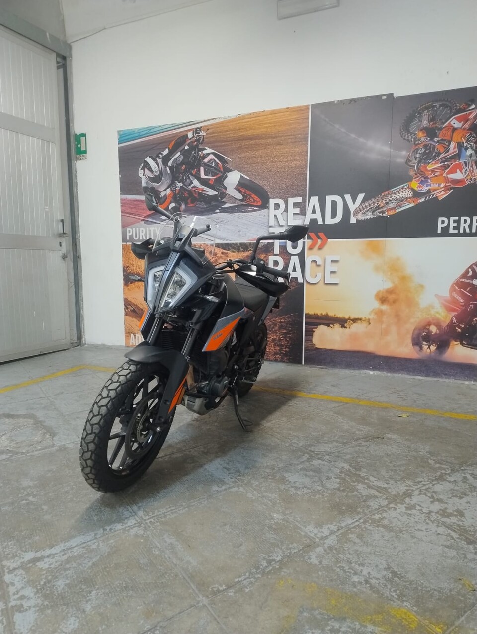 ADVENTURE 390-AZIENDALE KTM
