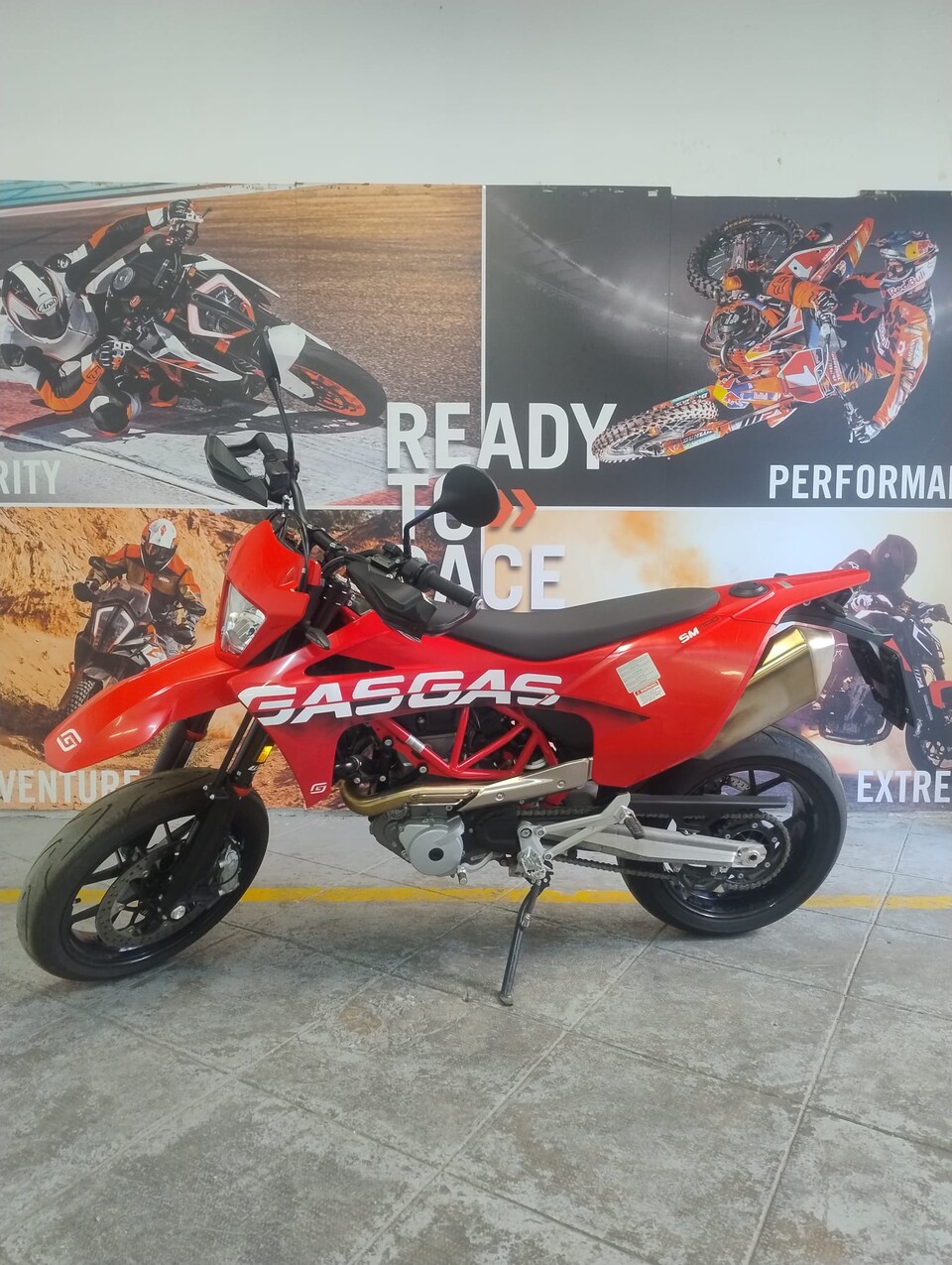 SM 700-AZIENDALE GAS GAS