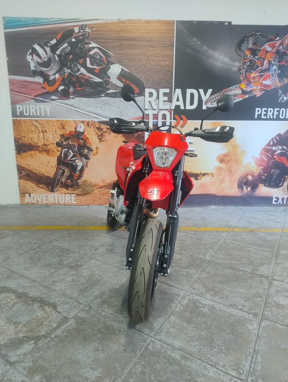 SM 700-AZIENDALE GAS GAS