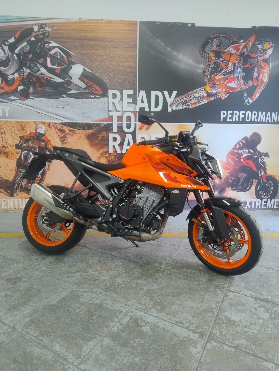 DUKE 990-AZIENDALE KTM