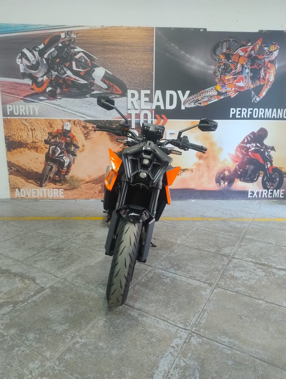 DUKE 990-AZIENDALE KTM
