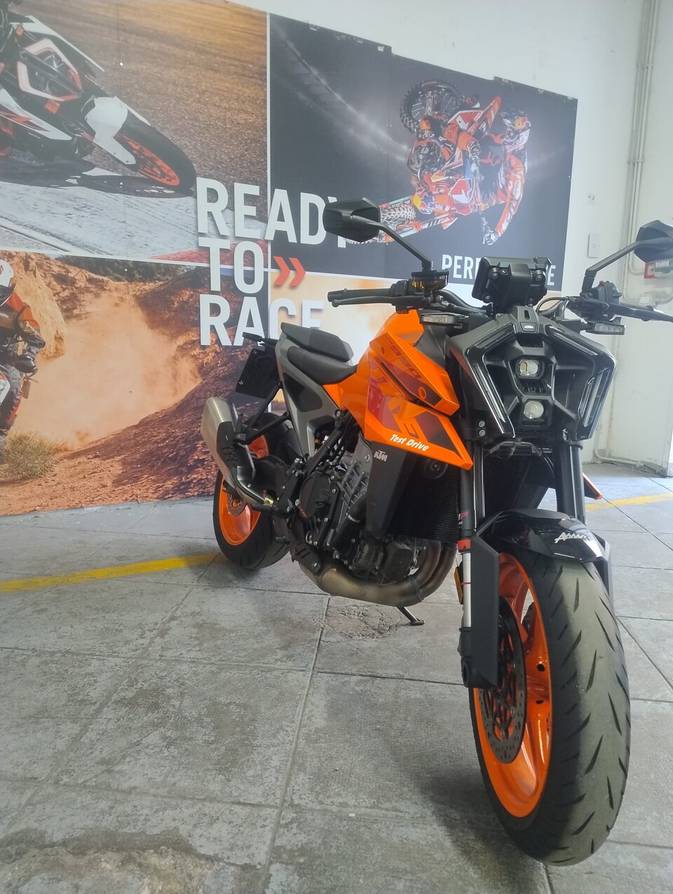 DUKE 990-AZIENDALE KTM
