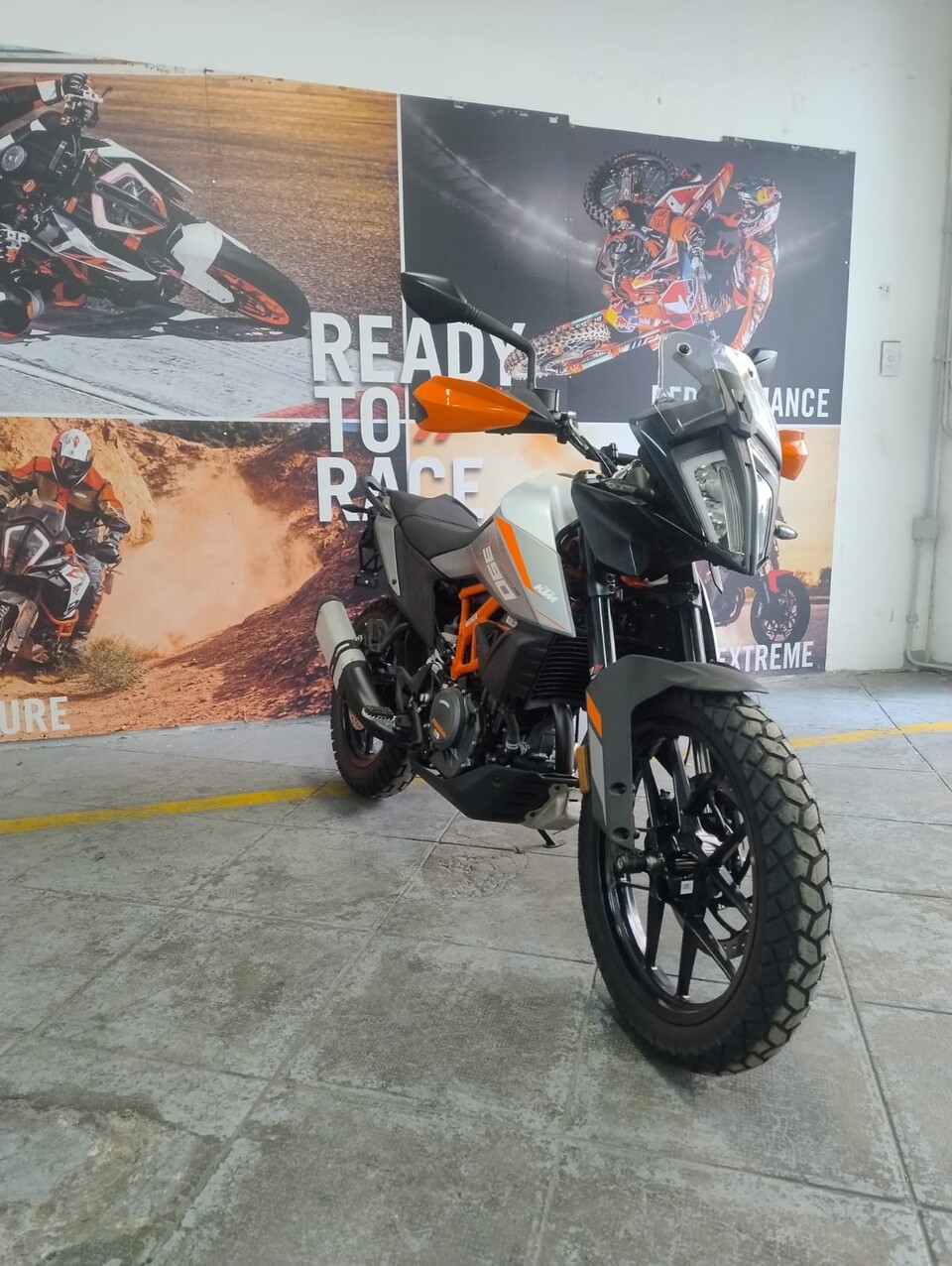 390 ADVENTURE -AZIENDALE KTM