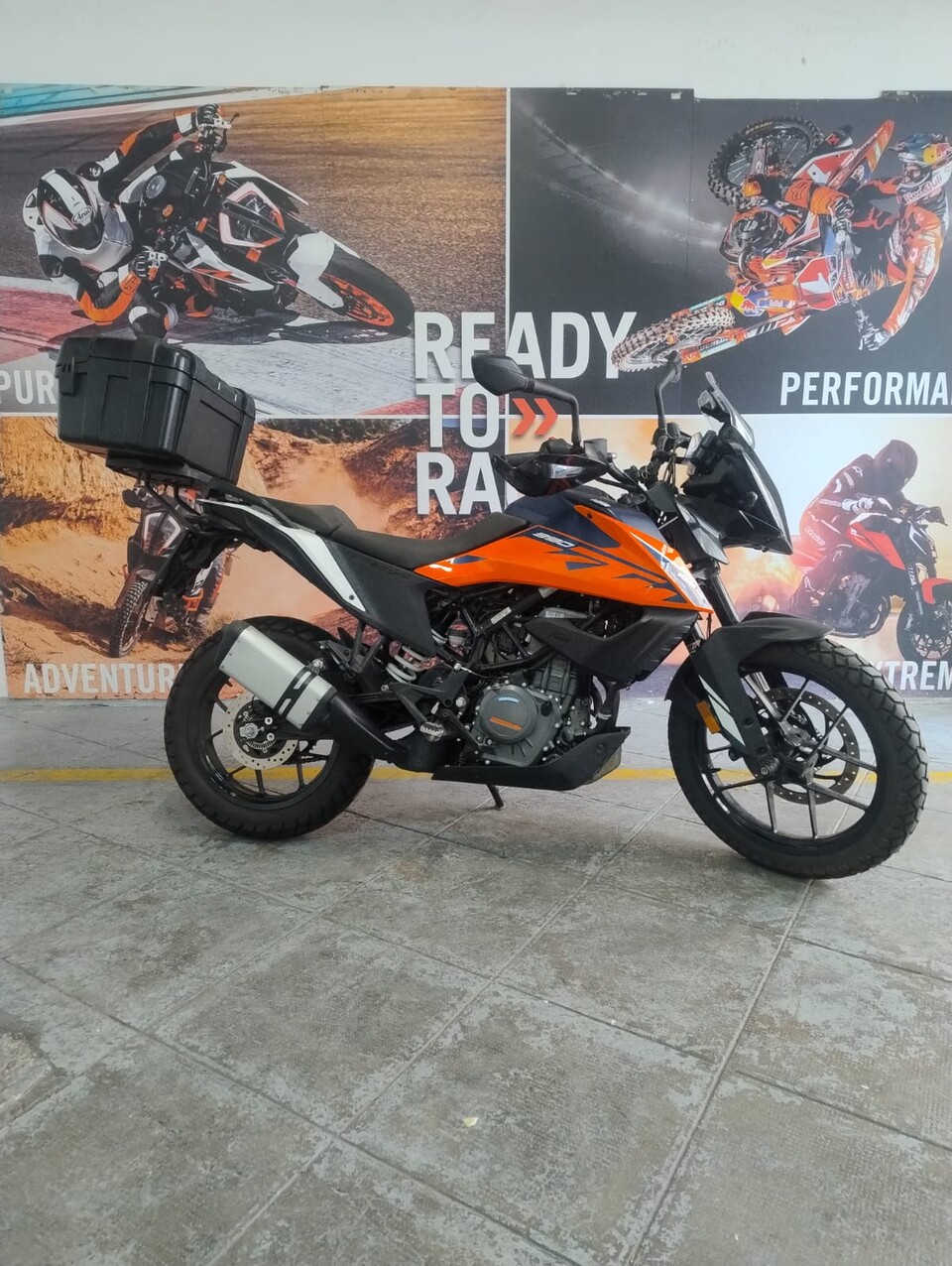390 ADVENTURE -AZIENDALE KTM