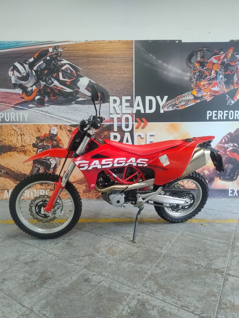 ES 700 ENDURO-AZIENDALE GAS GAS