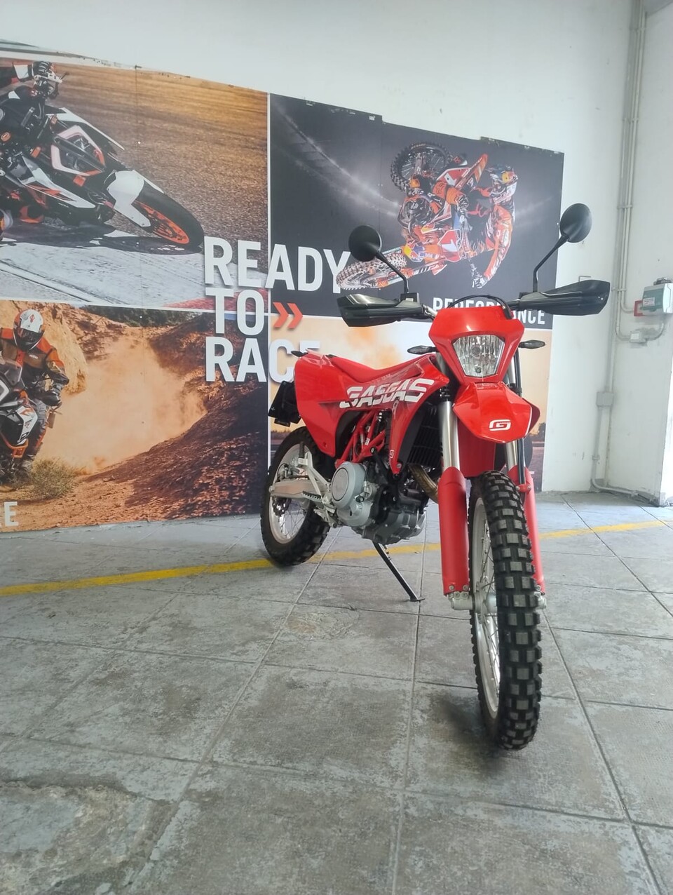 ES 700 ENDURO-AZIENDALE GAS GAS