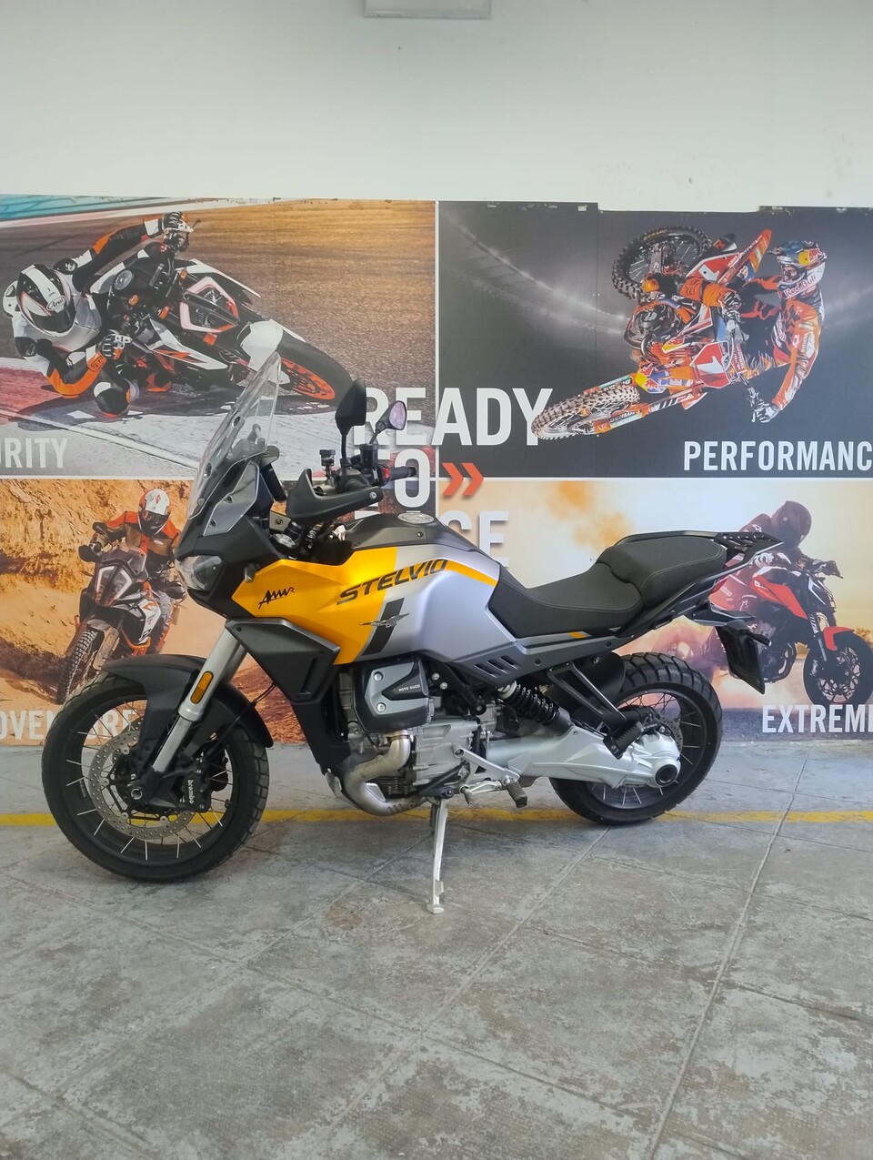 STELVIO-AZIENDALE MOTO GUZZI