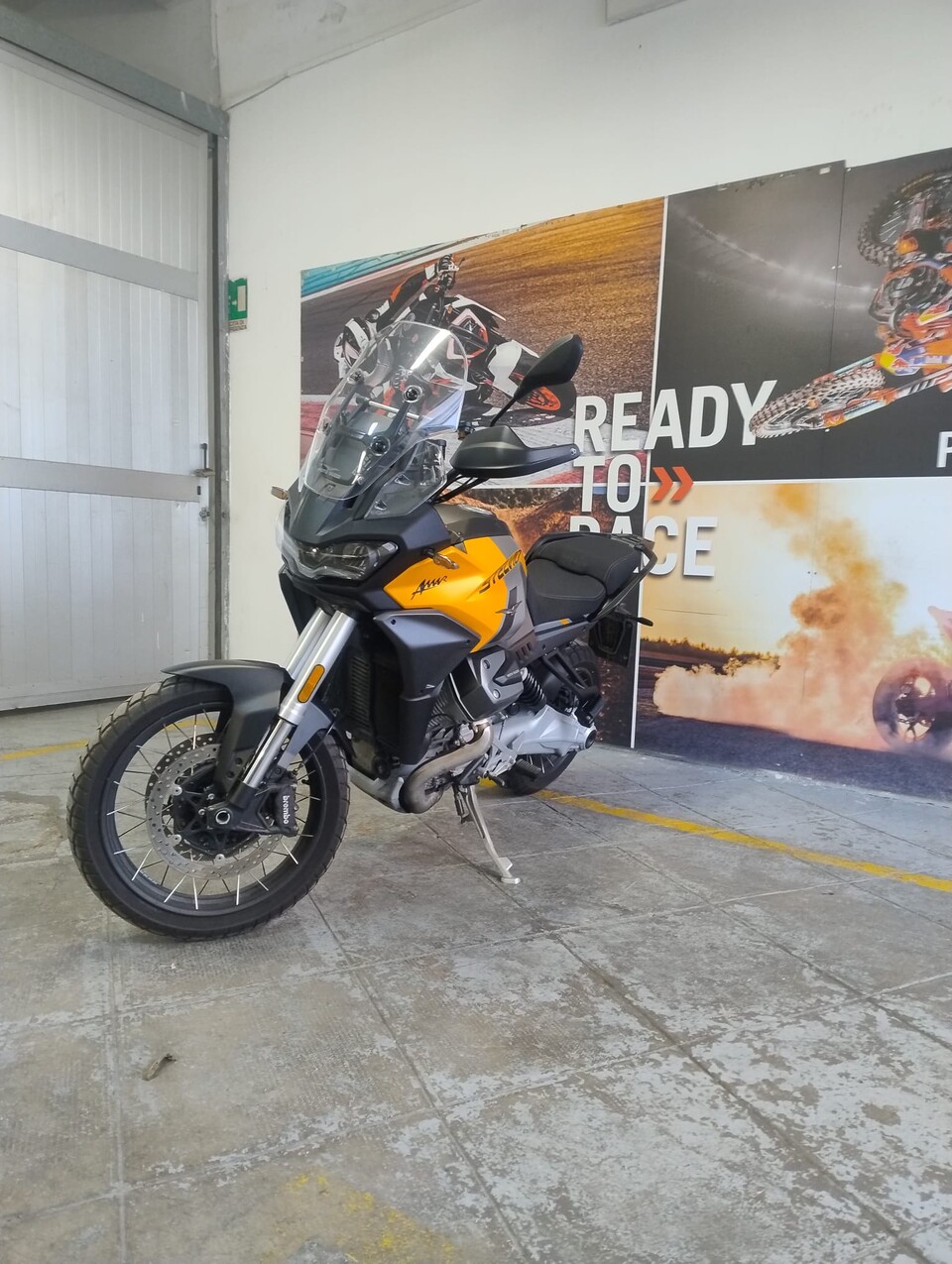 STELVIO-AZIENDALE MOTO GUZZI