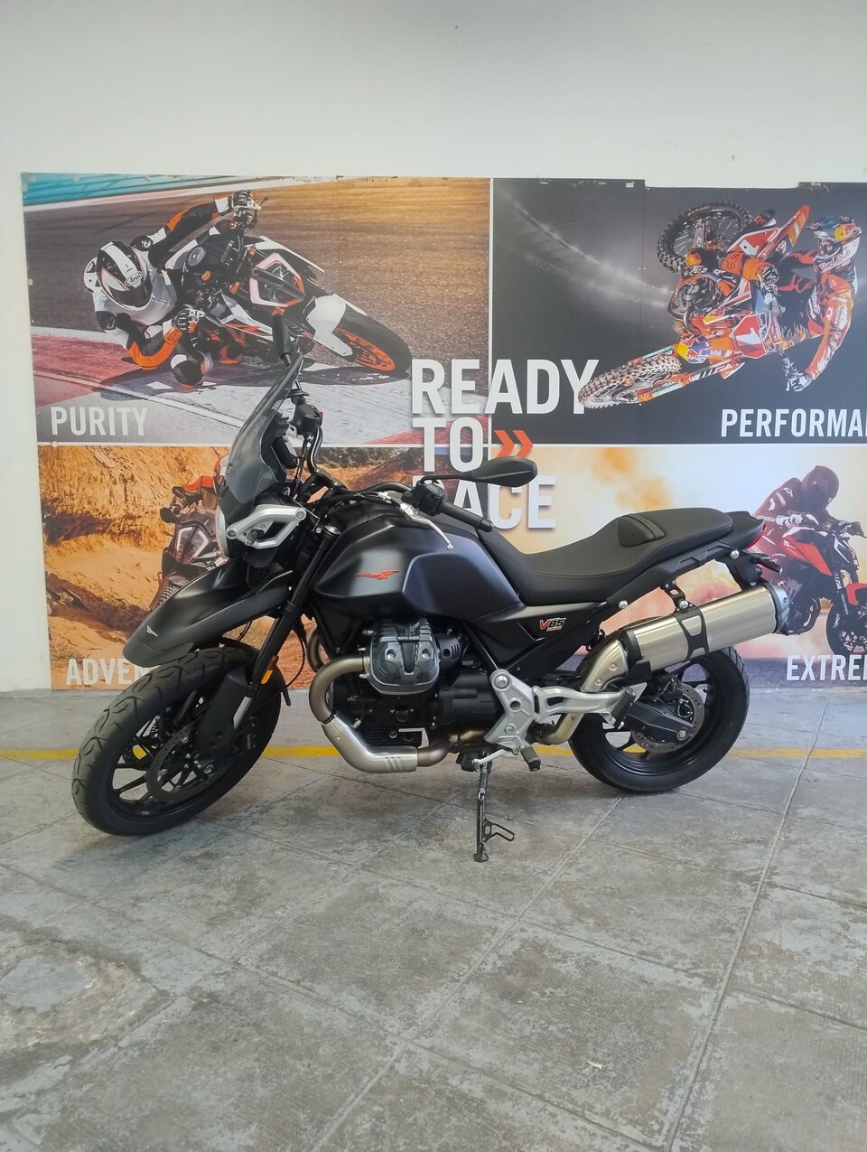 V85 STRADA- AZIENDALE MOTO GUZZI