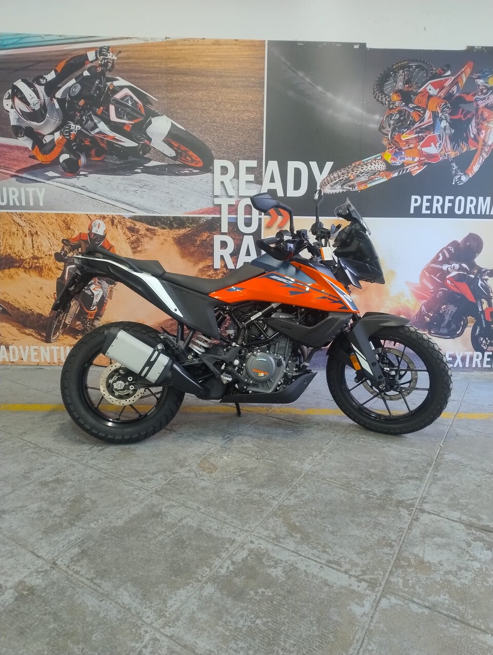 390 ADVENTURE -AZIENDALE KTM