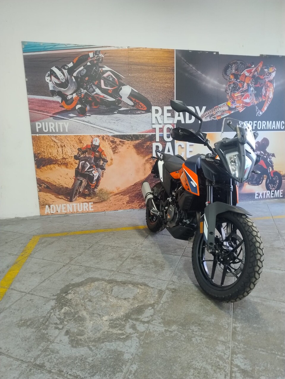 390 ADVENTURE -AZIENDALE KTM