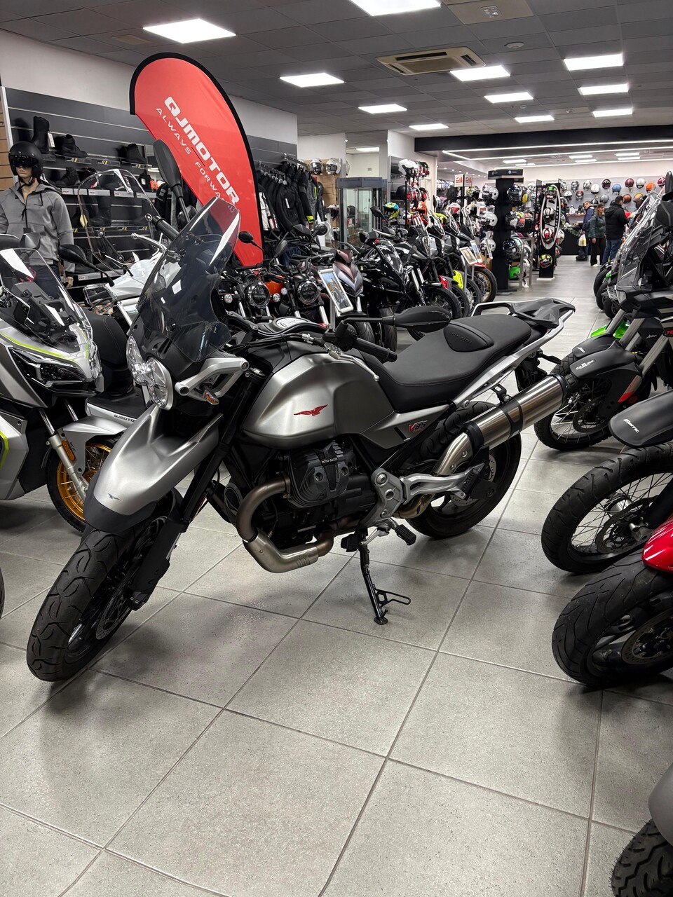 V85 Strada Moto Guzzi