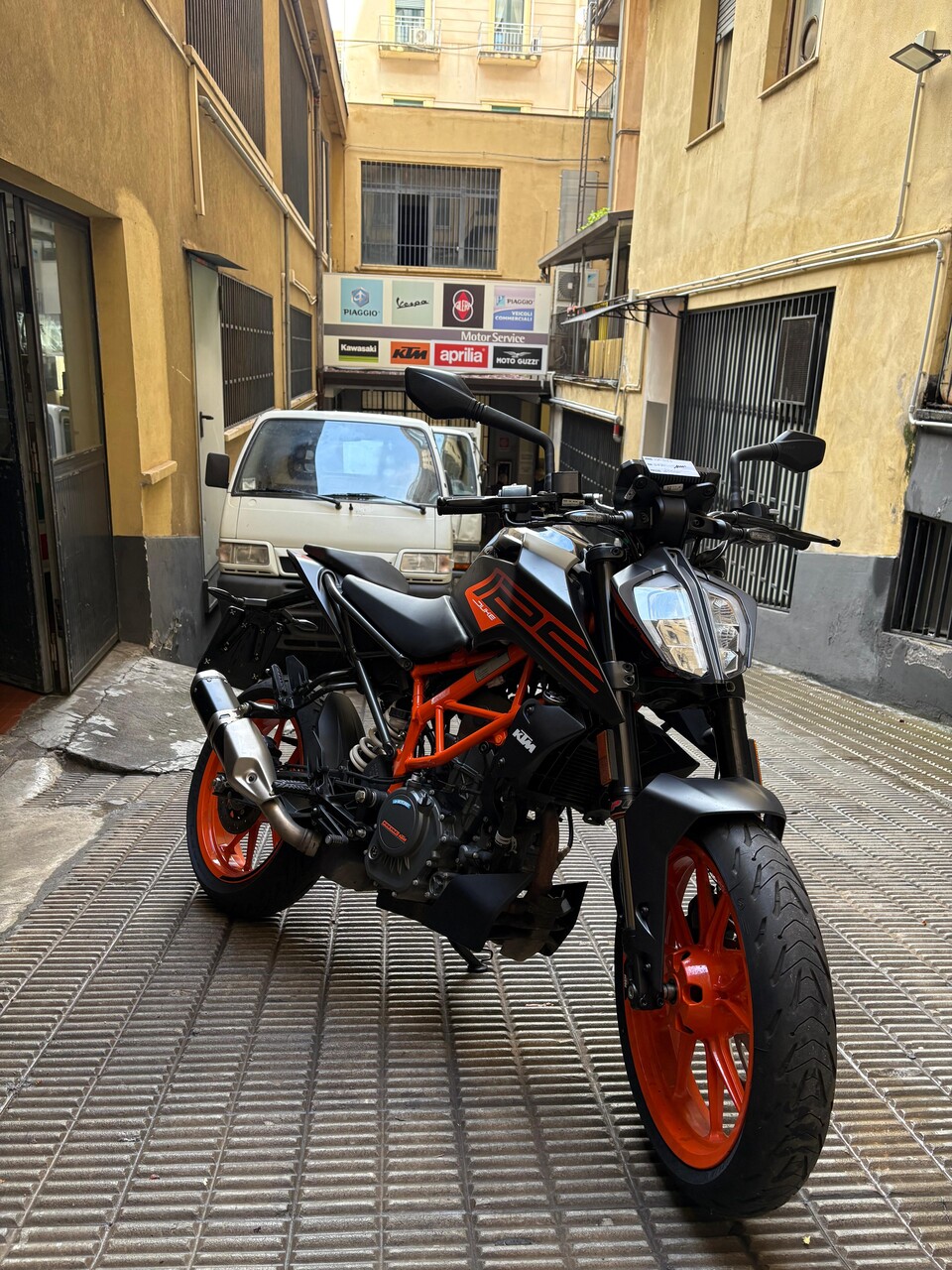 DUKE 125 KTM