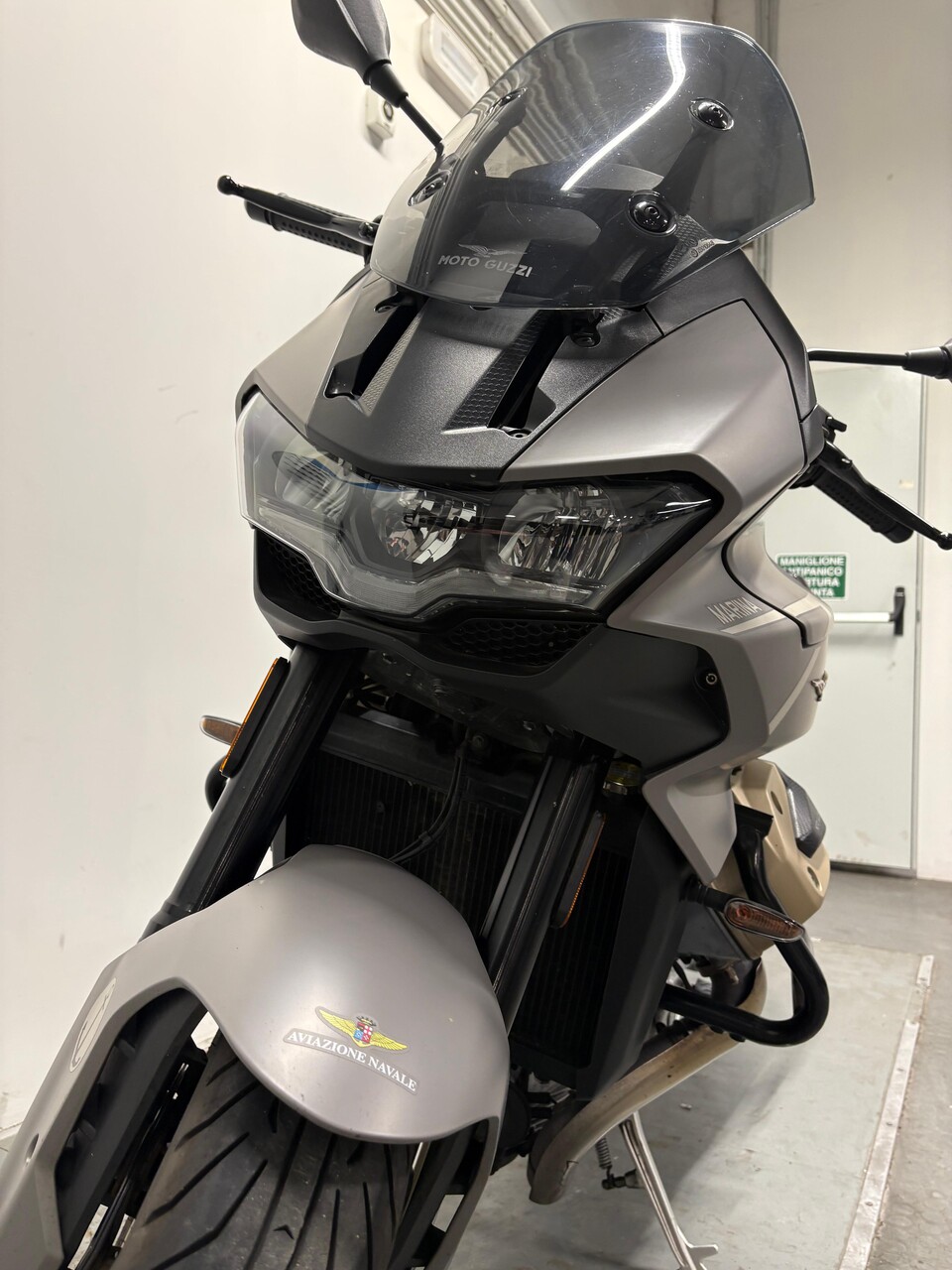 V100 MANDELLO Moto Guzzi AVIAZIONE NAVALE