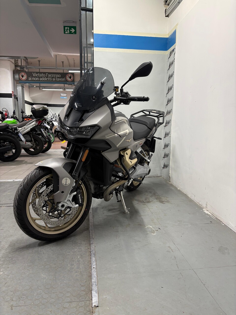 V100 MANDELLO Moto Guzzi AVIAZIONE NAVALE