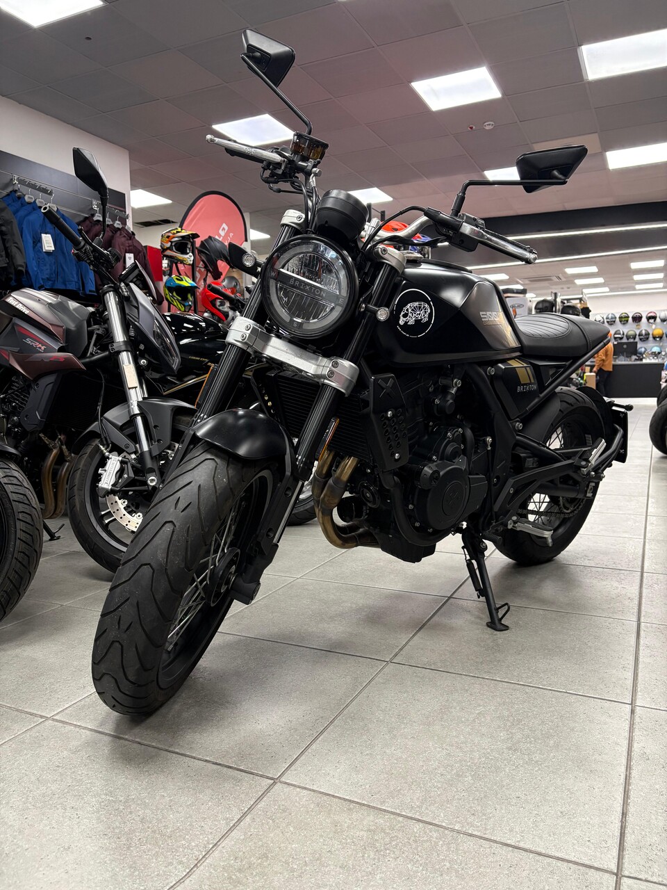 CROSSFIRE 500 Brixton