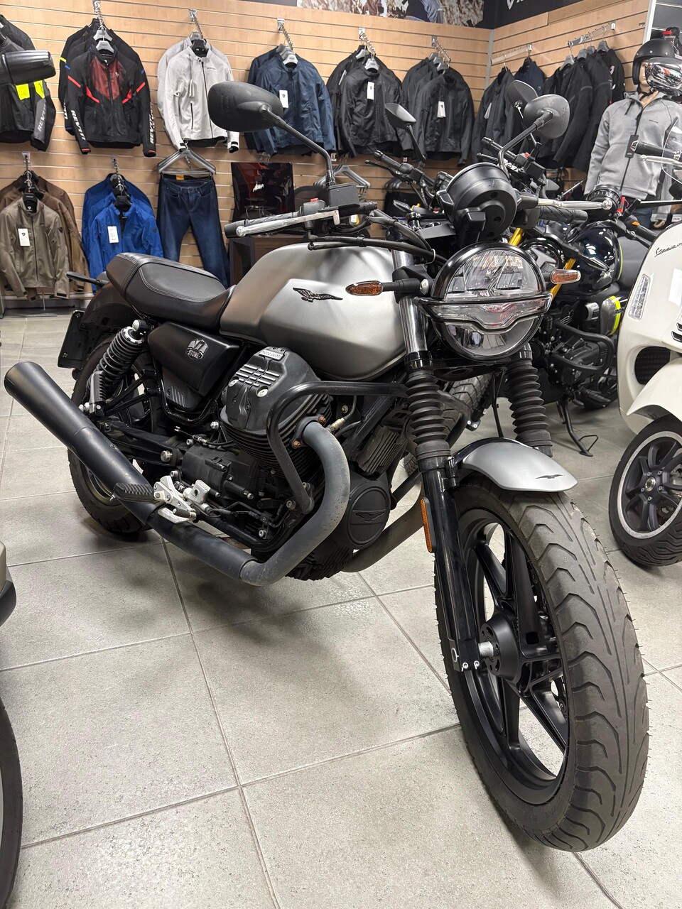 V7 STONE Moto Guzzi
