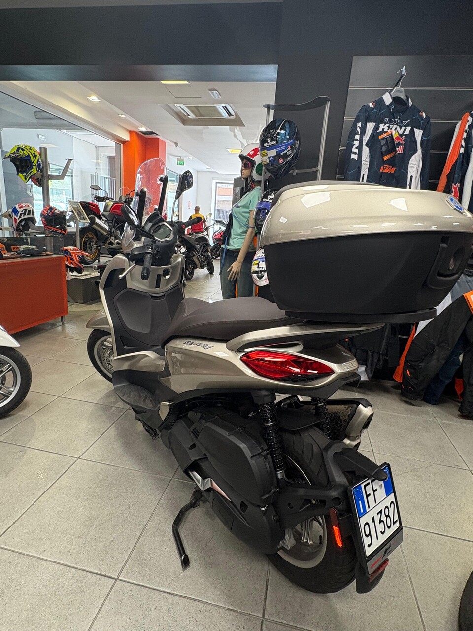 BEVERLY 400 FULL OPTIONAL Piaggio