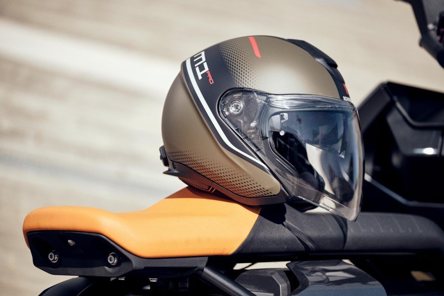 M1 PRO GRAFICA SCHUBERTH