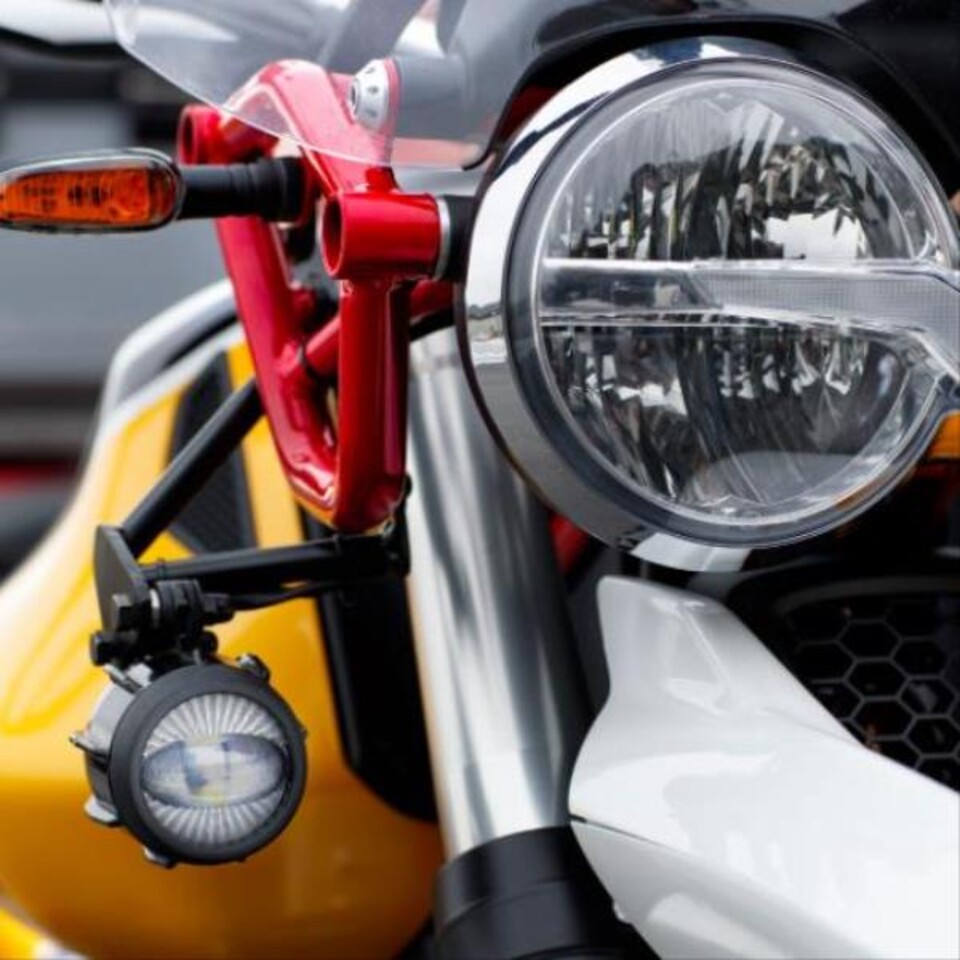 FARETTI DI PROFONDITA' MOTO GUZZI