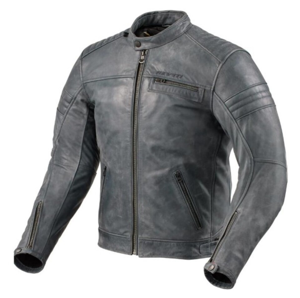 GIACCA RESTLESS REVIT