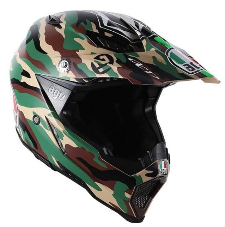 AX 8 AGV
