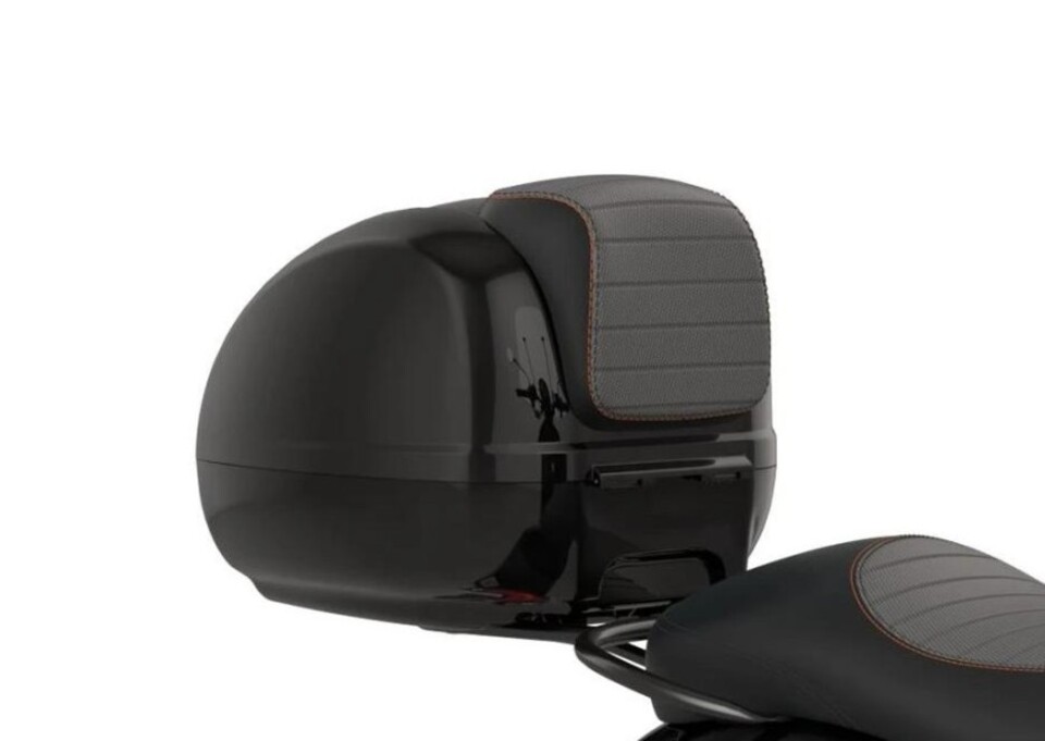 BAULETTO POST. GTV MY23 NERO MET. XN2 PIAGGIO