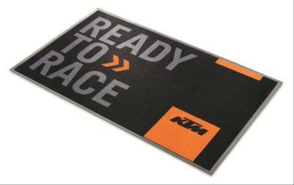 Tappeto di manutenzione e rifornimento della moto KTM