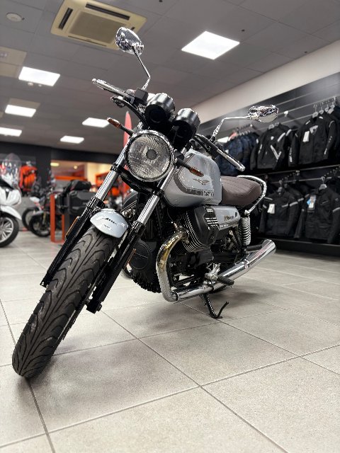 V7 Special Moto Guzzi