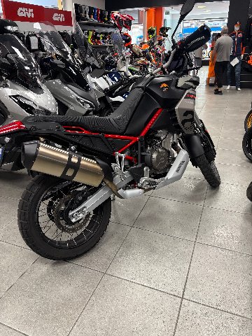 TUAREG 660 CON BORSE URBAN Aprilia