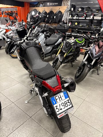 TUAREG 660 CON BORSE URBAN Aprilia