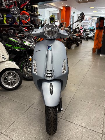 VESPA PRIMAVERA 125 SUPER TECH Piaggio