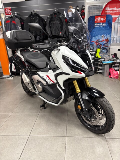 X ADV 750 Honda