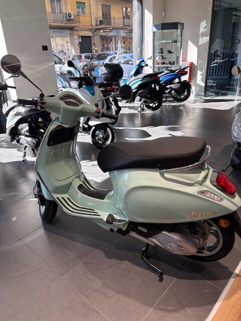 Vespa Primavera 125 Piaggio