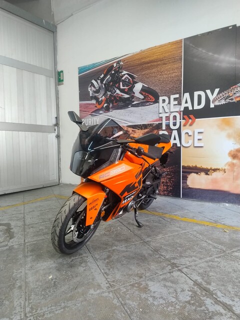 RC 390 GP-AZIENDALE KTM