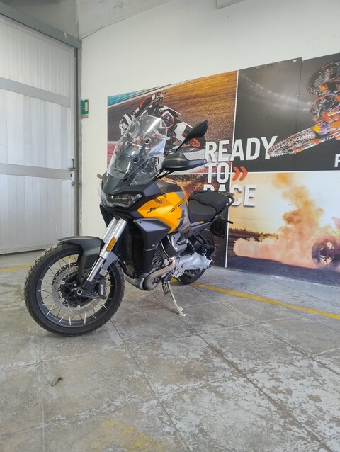 STELVIO-AZIENDALE MOTO GUZZI