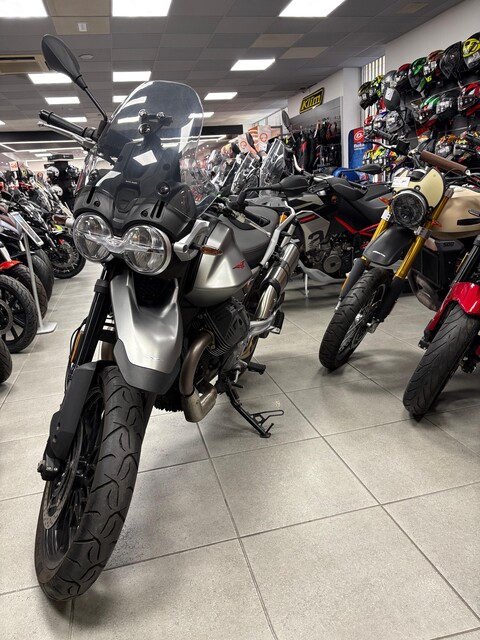 V85 Strada Moto Guzzi