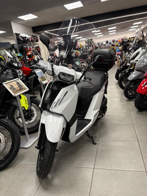 TWEET 200 KM0 Peugeot