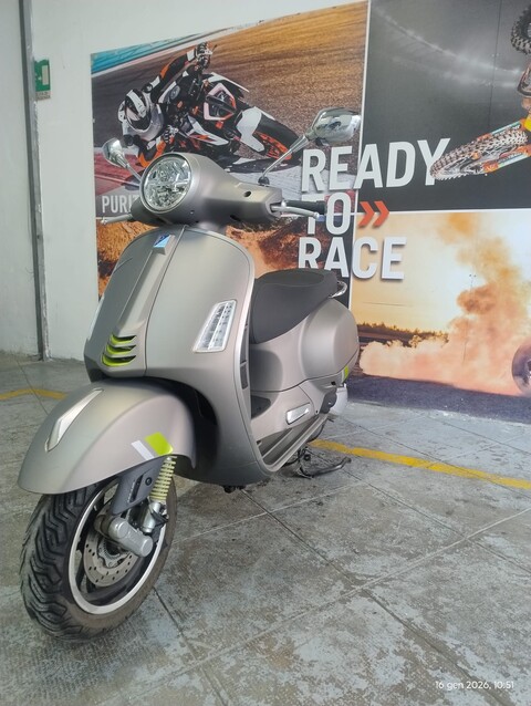 VESPA GTS 300 SUPER TECH