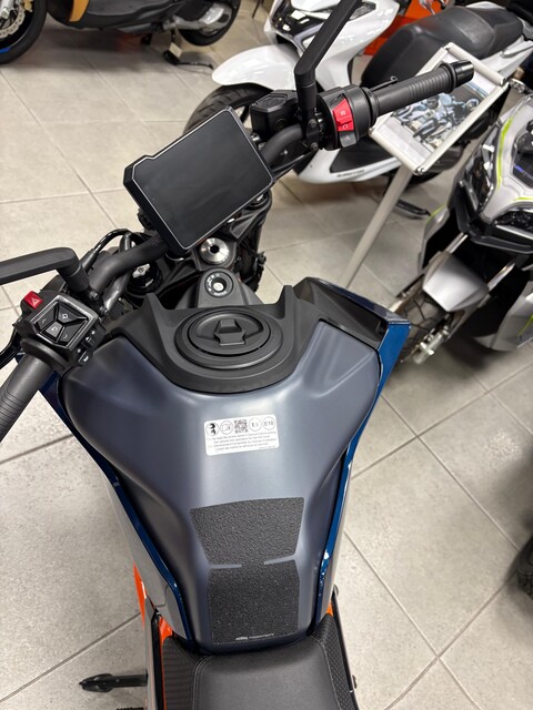 DUKE 390 KTM