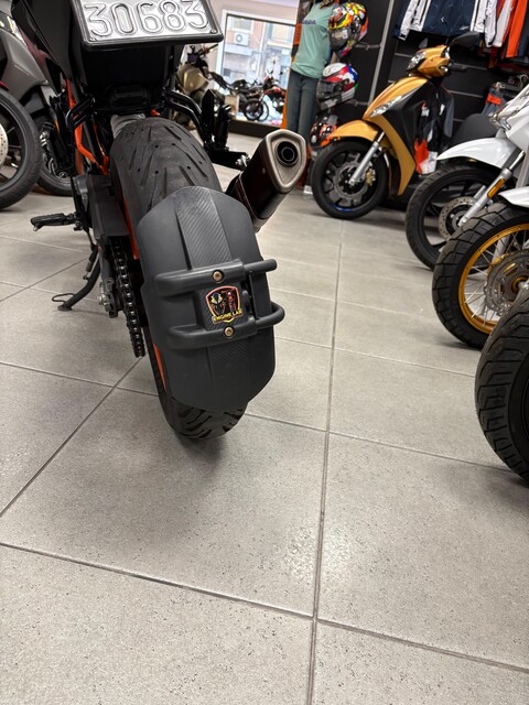 DUKE 125 KTM