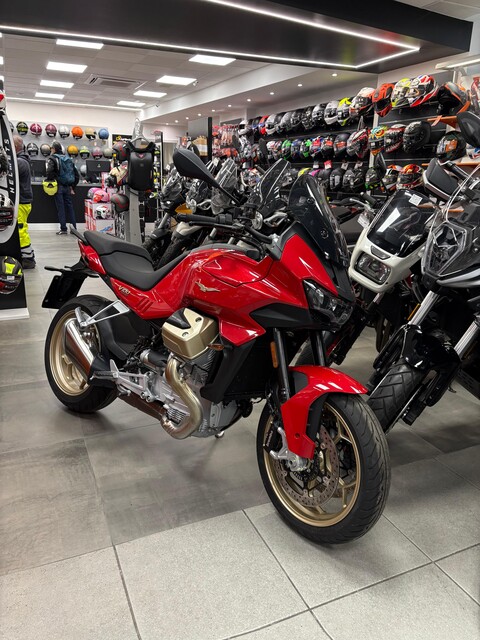 V100 MANDELLO - KM0 Moto Guzzi