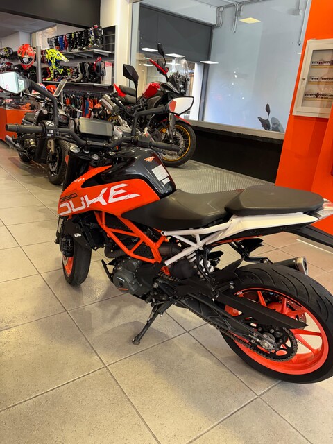 390 DUKE KTM