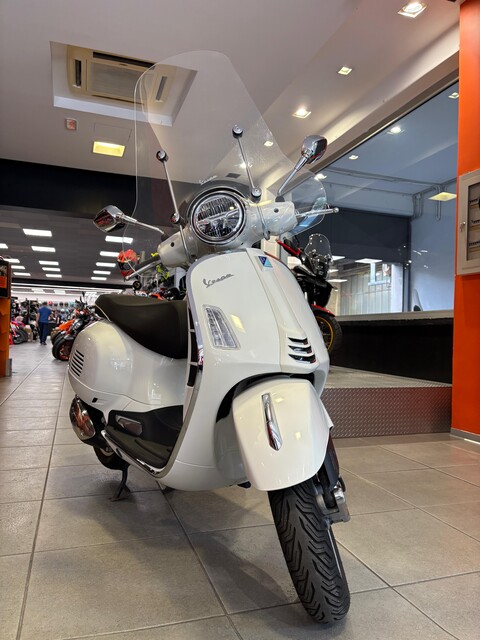 GTS 300 SUPER Piaggio