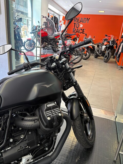V7 STONE Moto Guzzi