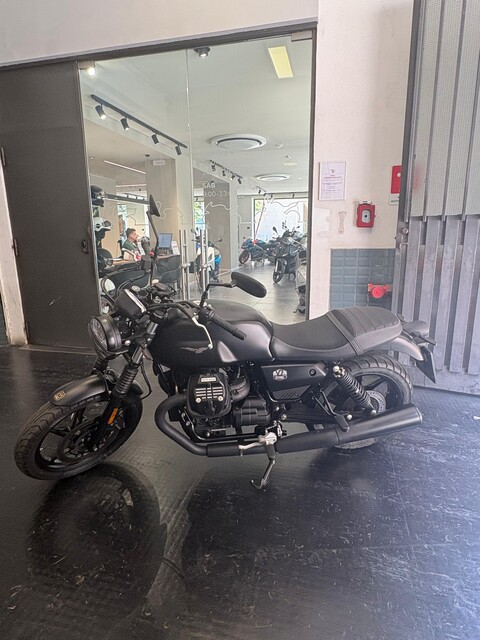V7 STONE Moto Guzzi