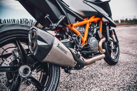 Akrapovic 'Slip-on Line' KTM